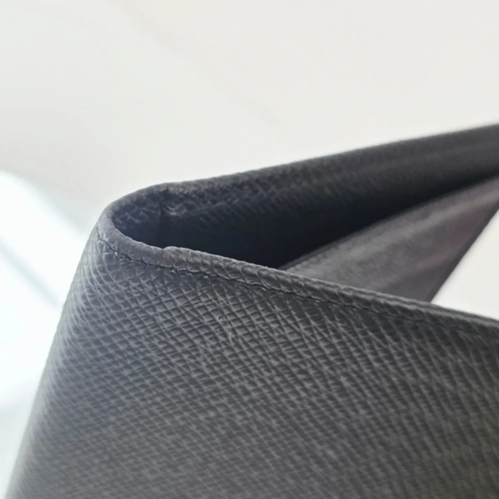 Louis Vuitton Taiga Brazza Wallet Long Portefeuille Bifold Charcoal Gray Leather